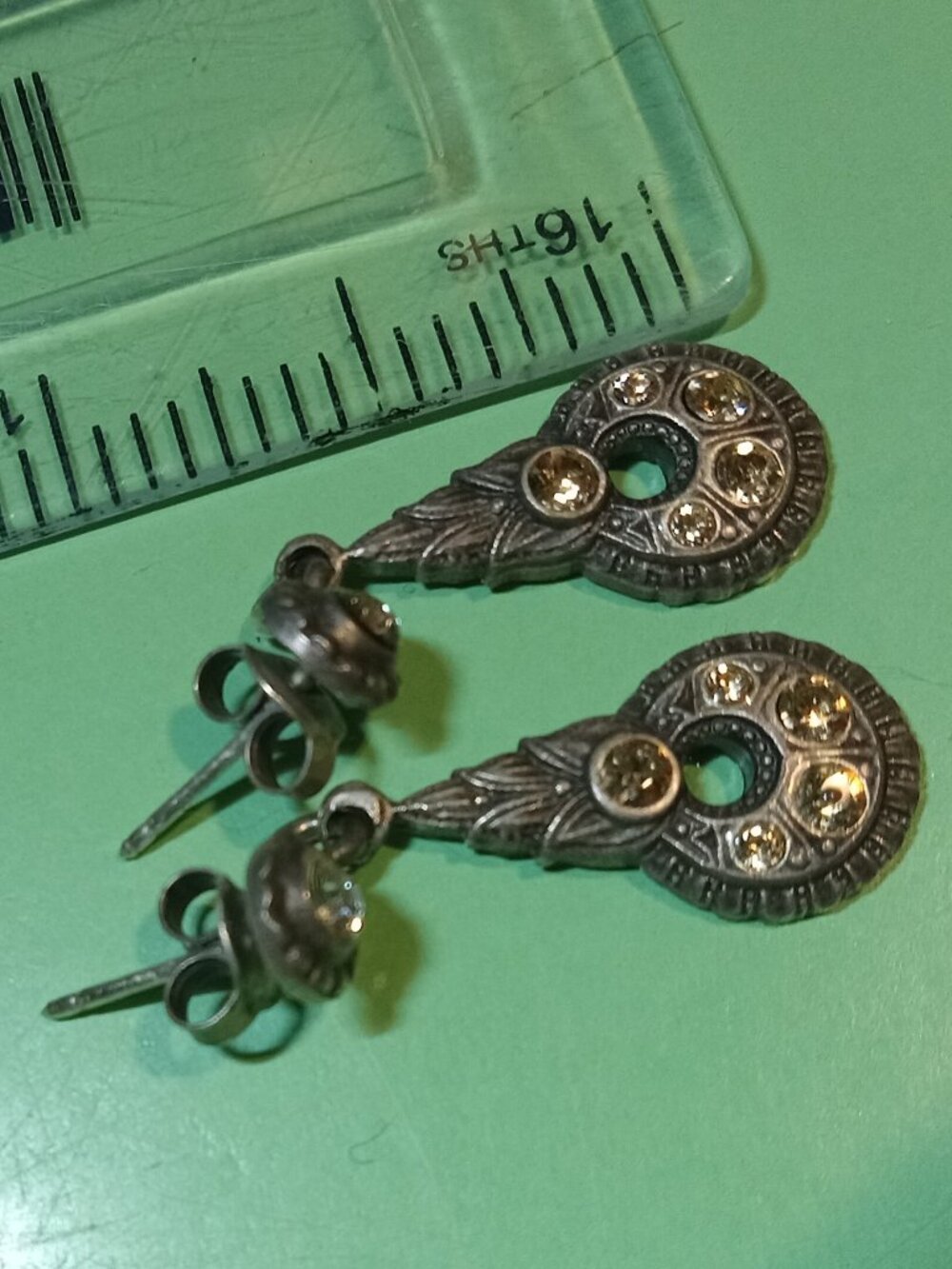 Reproduction Marie-Antoinette Pewter Sparkling Earrings